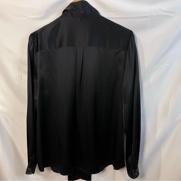 NWOT LilySilk Bow-tie Neck 100% Silk Charmeuse Black 22MM Mulberry Size XL - Picture 3 of 8